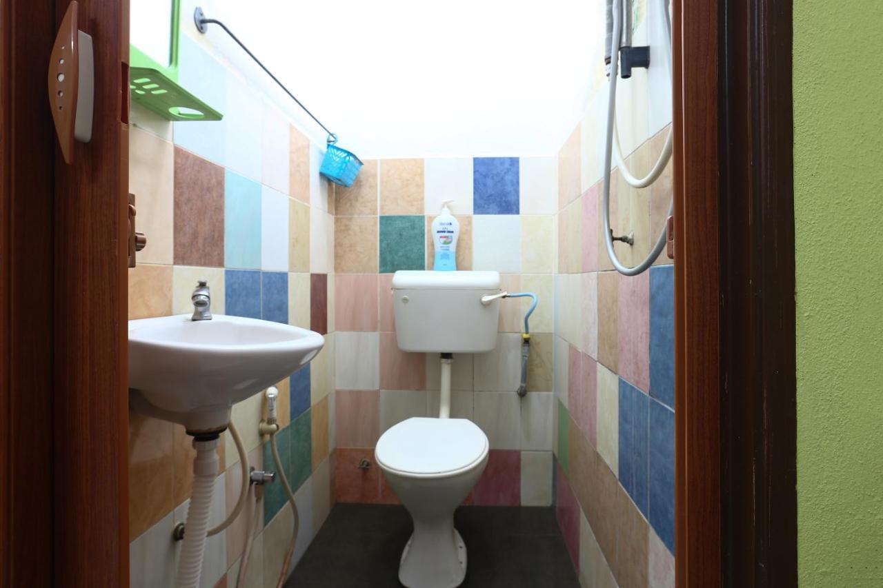 Rvh Hotel コタバル エクステリア 写真