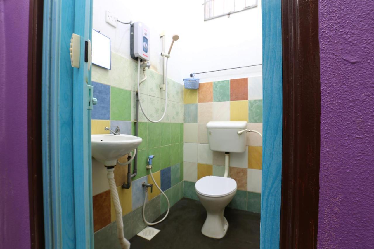 Rvh Hotel コタバル エクステリア 写真